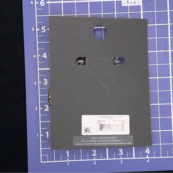 New Madden NYC Gold Hoop Earrings Disco Ball Look Classic Posh Back - Picture 9 of 9